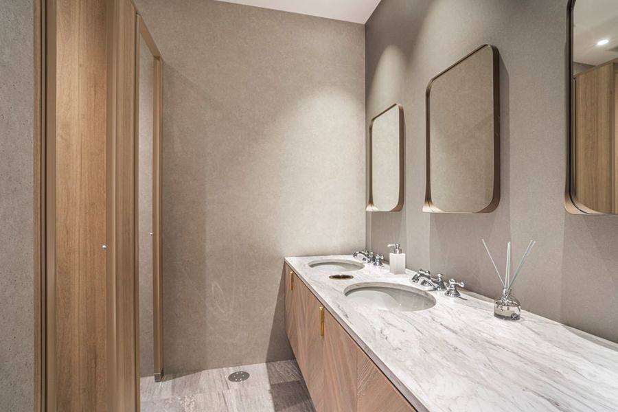 Reqree OBP 会議室-7