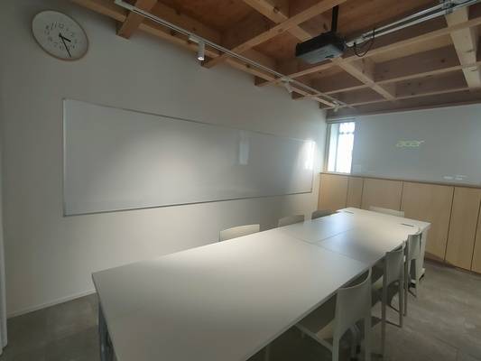 セミナールーム-1