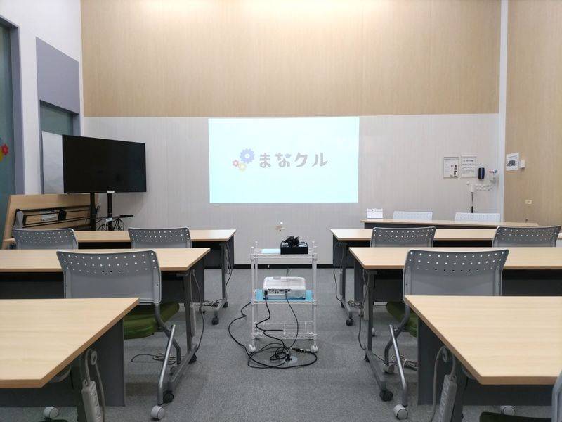 まなクル浜松 小研修室-5