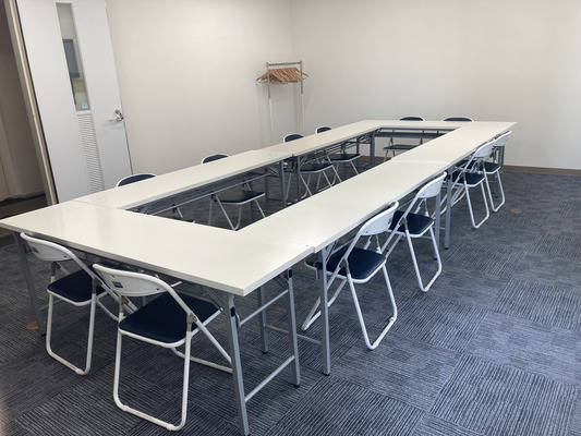 アルファオフィスビル5階 502会議室-1