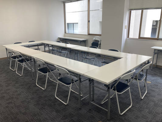 アルファオフィスビル5階 502会議室-2