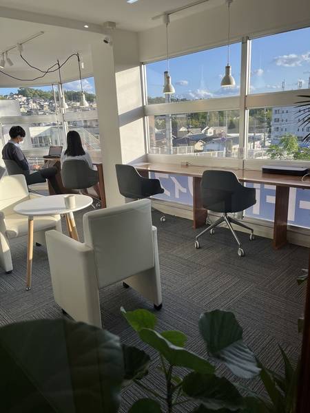 コワーク365うねの駅前店テレワークスペース-6