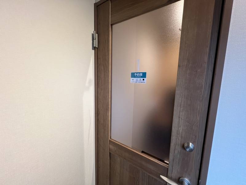 いいオフィス新大阪ブース1-2