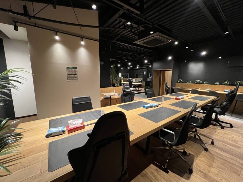 いいオフィス新大阪ブース1-4