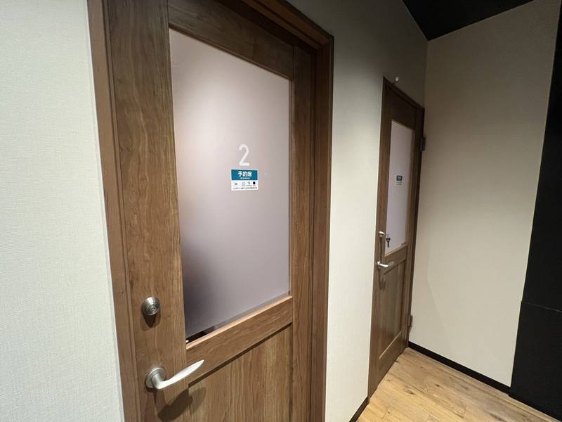 いいオフィス新大阪ブース2-2