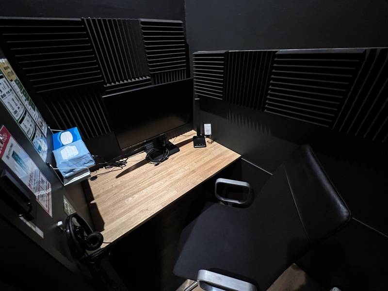 いいオフィス新大阪ブース4-1