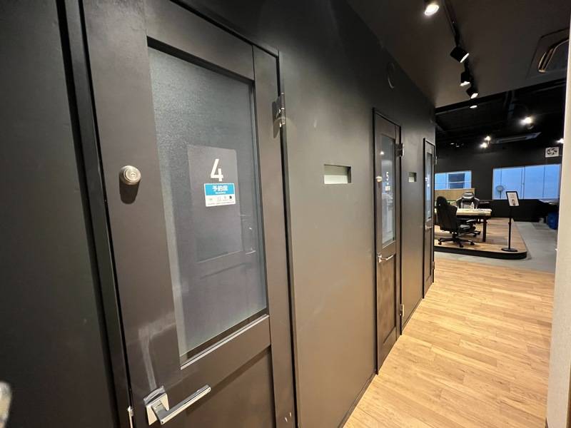 いいオフィス新大阪ブース4-2