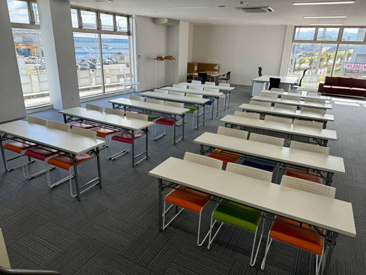 最大４０名 新宮CoCoスクエア 貸会議室・レンタルスペース-1