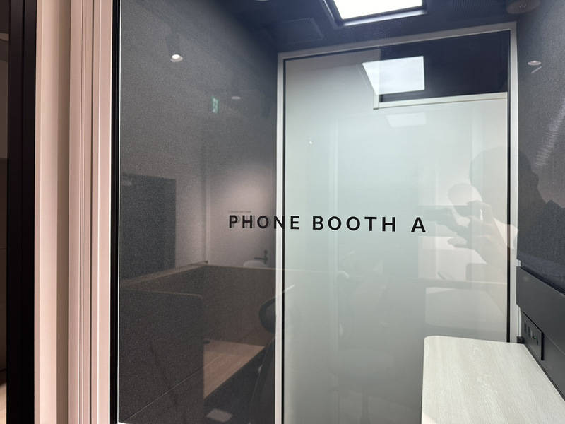 【大名天神】BOXタイプの完全個室！フォンブースA-1