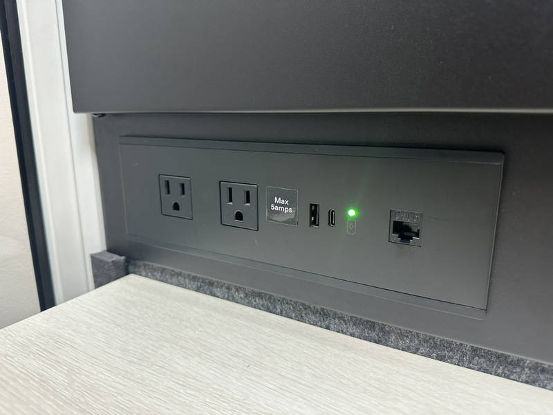 【大名天神】BOXタイプの完全個室！フォンブースA-4