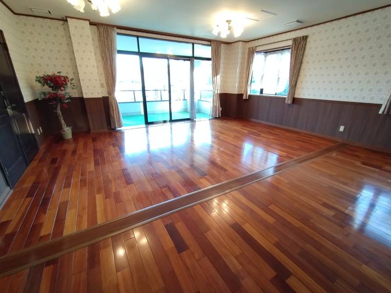 緑に囲まれたモダン空間｜ビジネス向け完全個室の貸し会議室-7