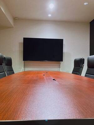 【赤坂溜池の会議室】レンタルルームペチャクチャRoom２ー会議室-2