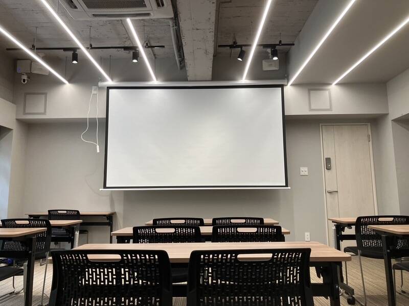 【レンタルスペースペチャクチャ】会議室Room4ーセミナールーム-1