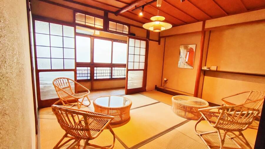 【阪急十三駅徒歩5分！】キッズスペースがある大正レトロな古民家-3