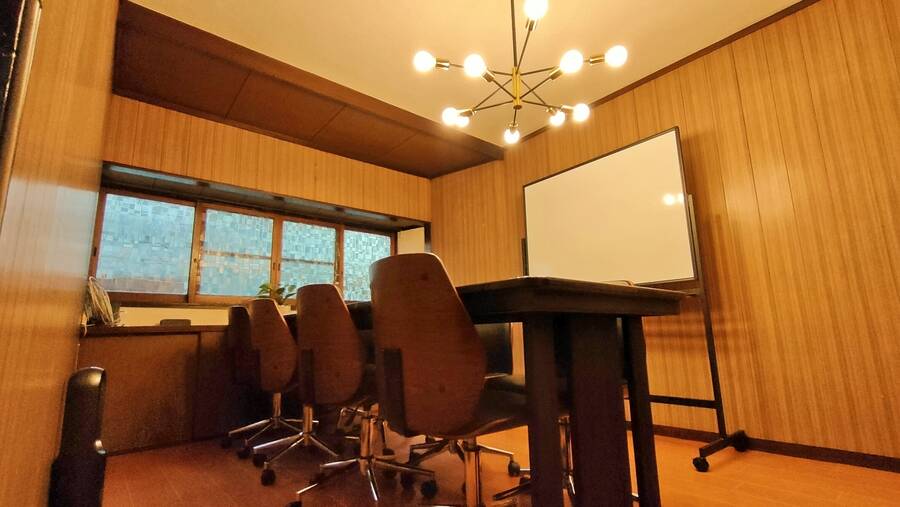 【阪急十三駅徒歩5分！】キッズスペースがある大正レトロな古民家-1