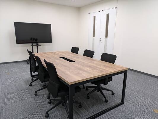 アルファオフィスビル4階 402会議室-1