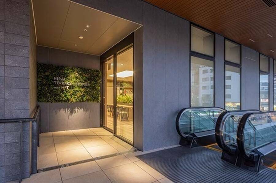 HIRAI TERRACELOUNGEwithH1T ROOM W03-3