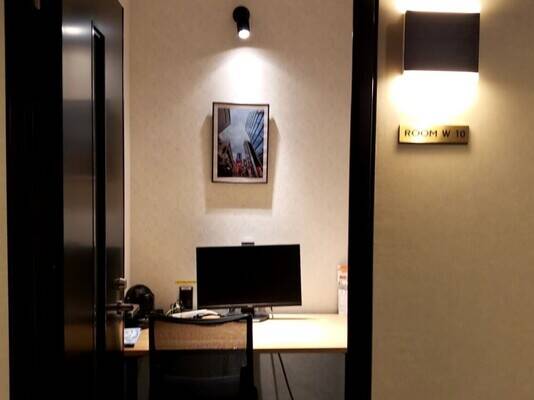 H¹T秋葉原 ROOM W 10-2