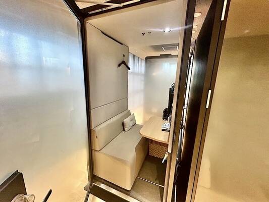 品川駅徒歩6分・個室】CocoDesk 品川シーズンテラス3階 2番