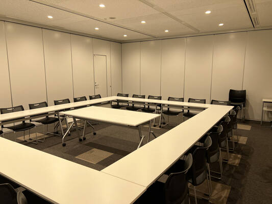リロの会議室　コンフォート新宿会場　Room E-1