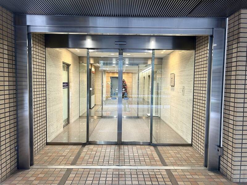 H1T横浜西口 ROOM W 04-30