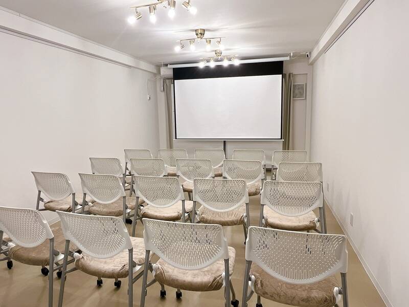 new open【Room1】駐車場有り！備品無料！多目的スペース-2