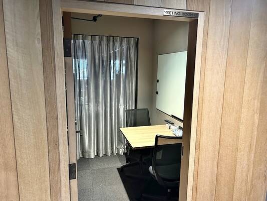 H1T新宿西口 会議室 03-3