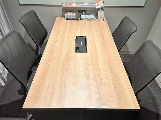 H1T新宿西口 会議室 02-3