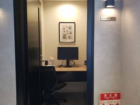 H1T新宿三丁目 ROOM W 13-1