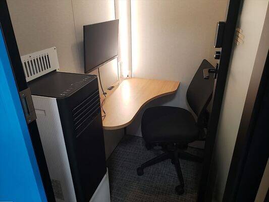 EKI DESK by H1T BOX流山おおたかの森 ROOM 01-1