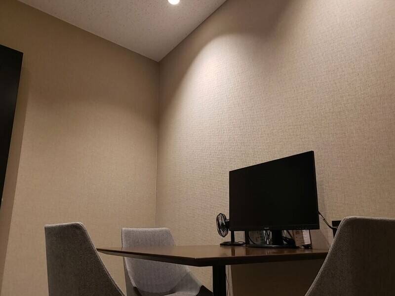 H1T浦和 会議室 02-4