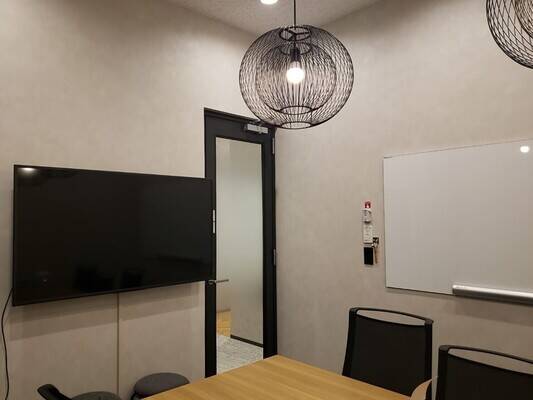 H1T武蔵浦和 会議室 01(6名)-2