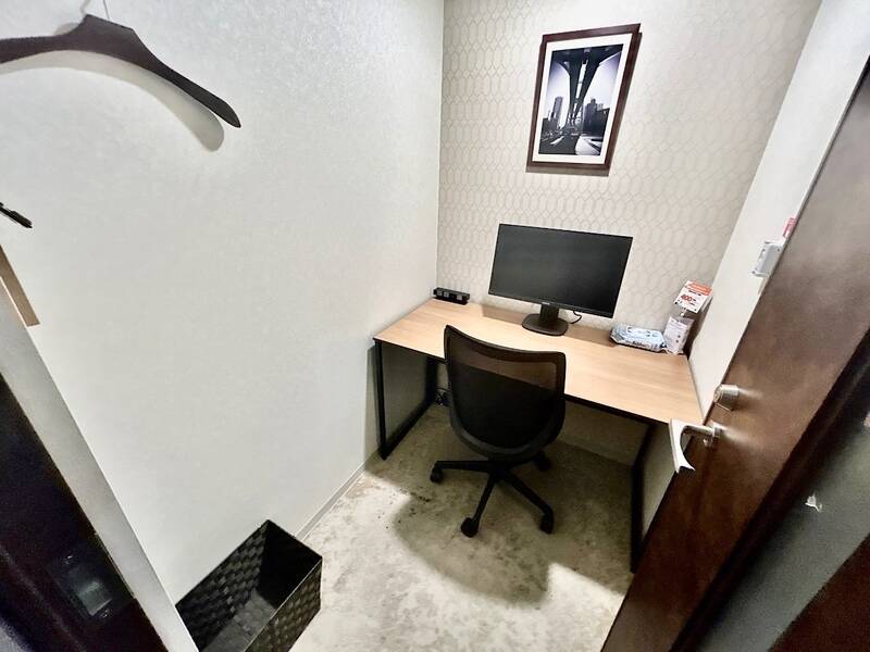 【レンタルスペース】【スペイシー】貸会議室 京成千葉駅 1名の画像