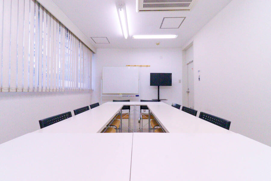 ふれあい貸し会議室 心斎橋C-8