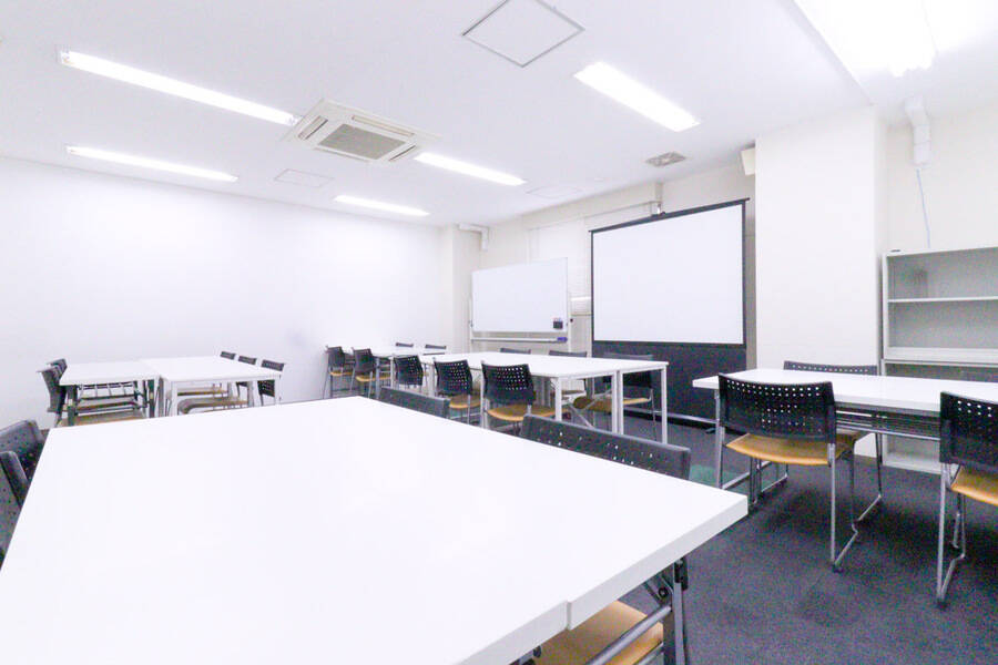 ふれあい貸し会議室 心斎橋E-8