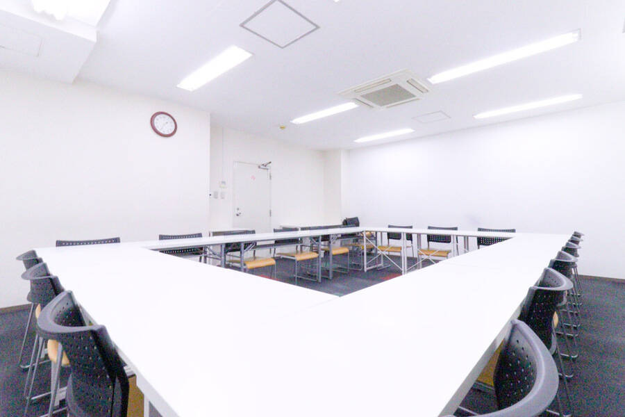 ふれあい貸し会議室 心斎橋E-14