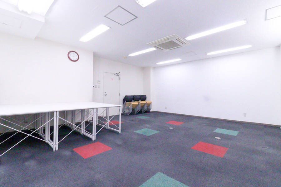 ふれあい貸し会議室 心斎橋E-24