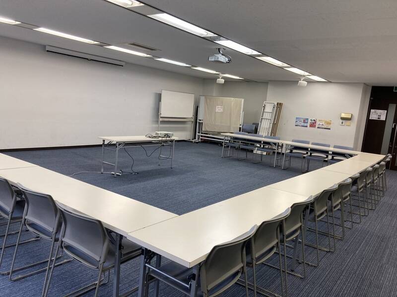 ＳＭＧ貸し会議室　カーニープレイス本町ビル4F-2