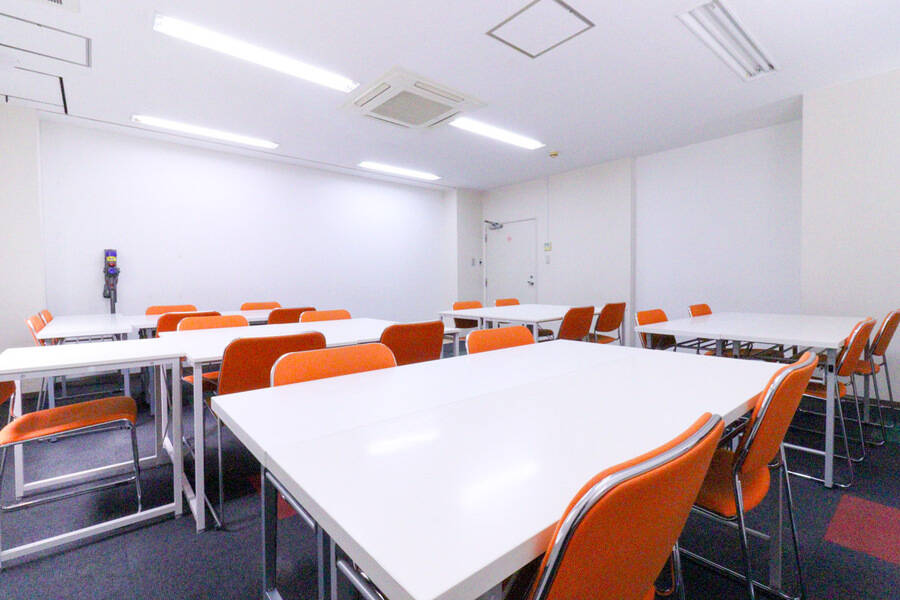 ふれあい貸し会議室 心斎橋D-9