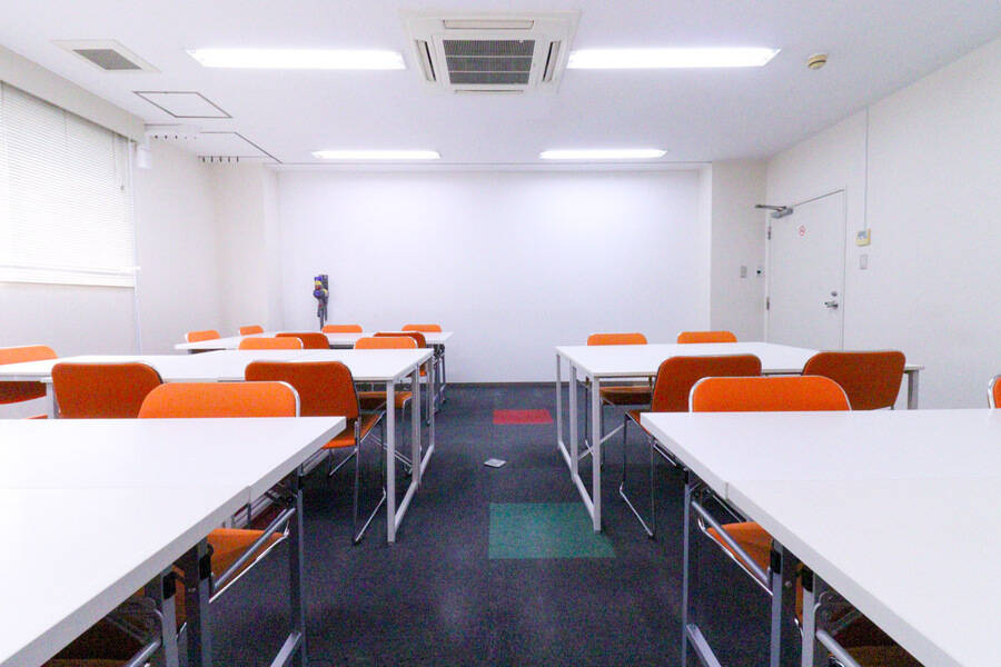 ふれあい貸し会議室 心斎橋D-10