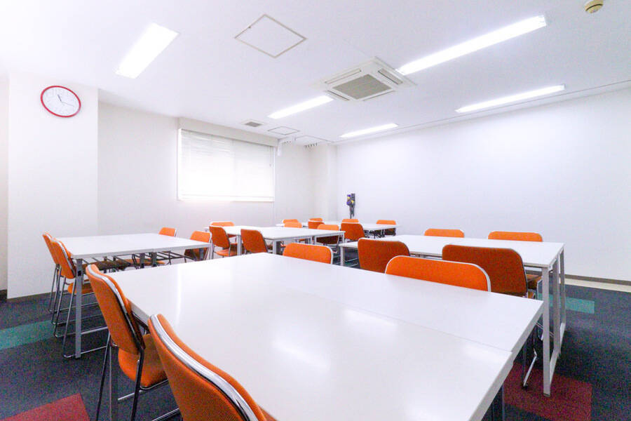 ふれあい貸し会議室 心斎橋D-11