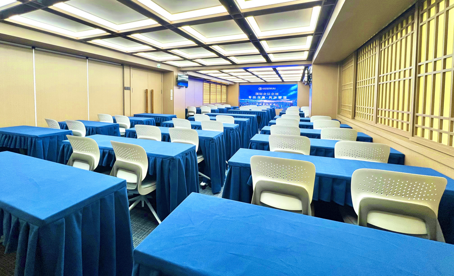 華青会2F会議室-2