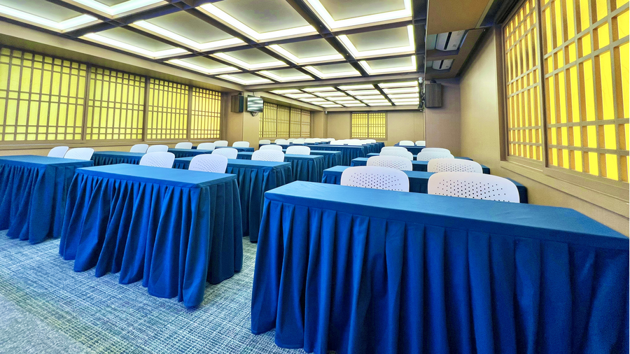 華青会2F会議室-5