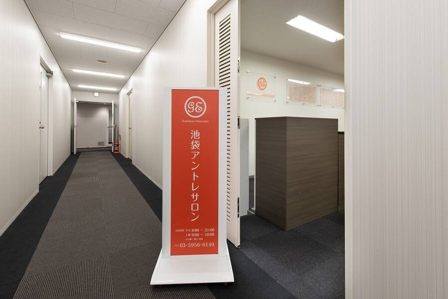 池袋アントレサロン 6名会議室-6