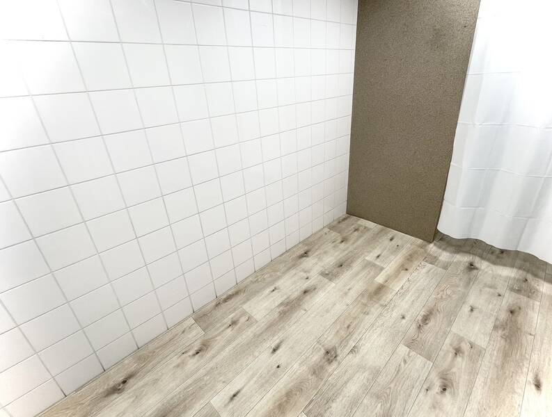 Gallery studio 24-12