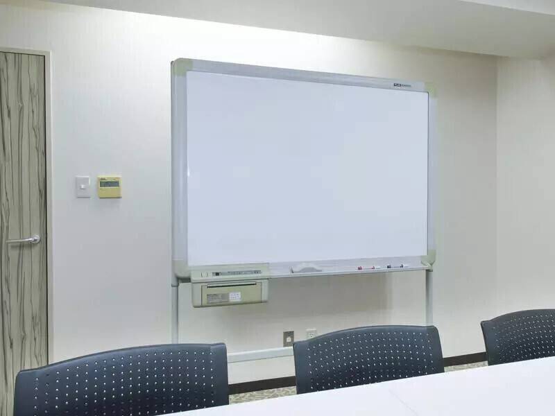 新宿アントレサロン 8名会議室B-3