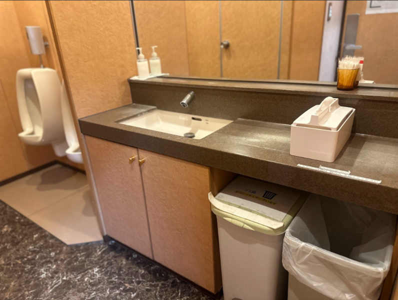 港区新橋駅徒歩２分！完全個室の会議室(10名)-26