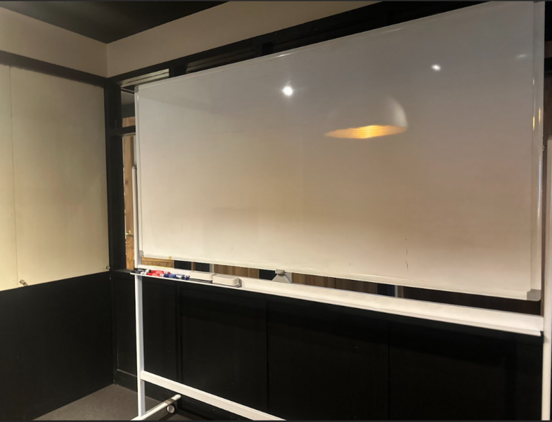 港区新橋駅徒歩２分！完全個室の会議室(10名)-5