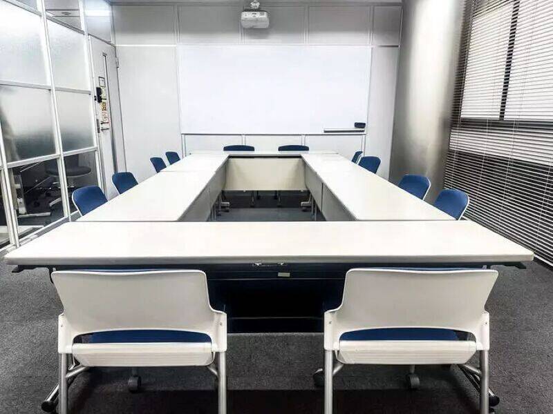 銀座アントレサロン 20名セミナールーム-6