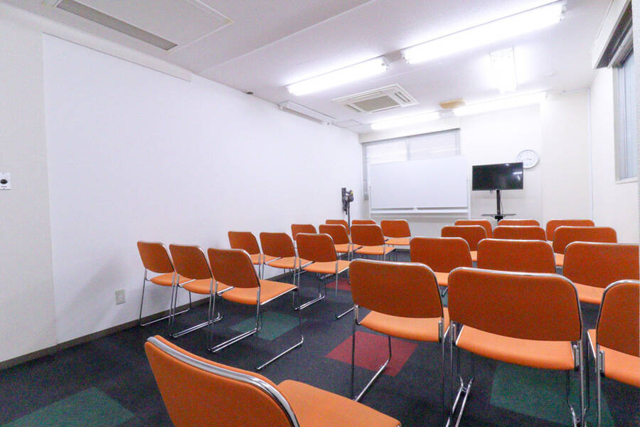 ふれあい貸し会議室 心斎橋F-18